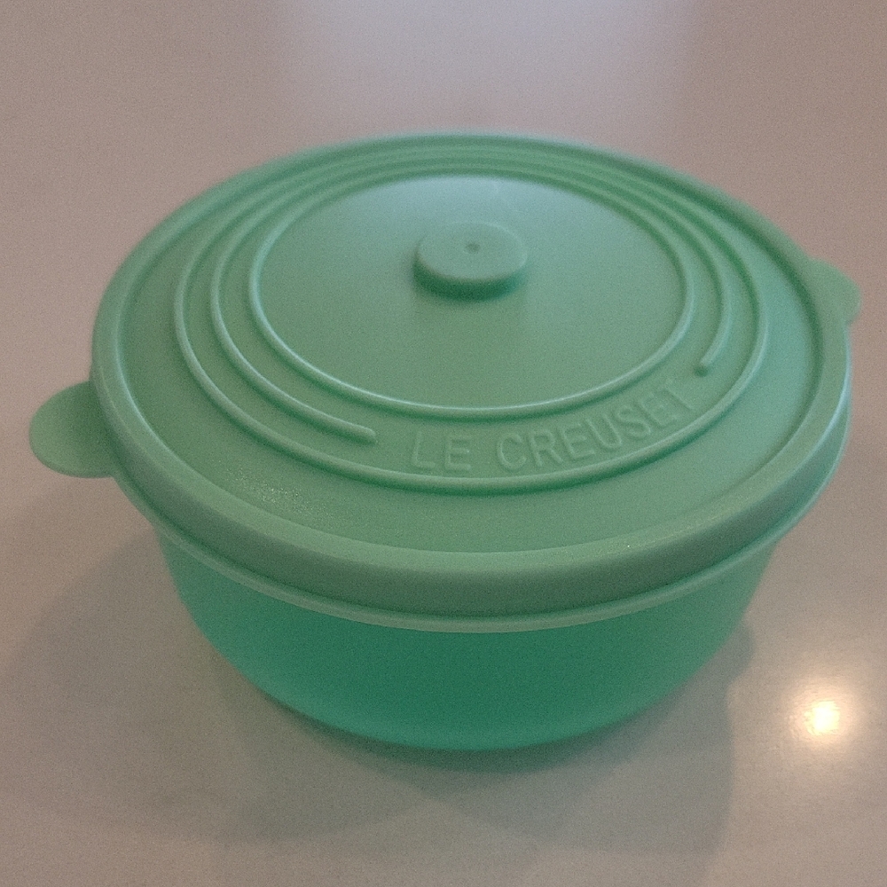 Le Creuset Cool Mint Tupperware Storage Container